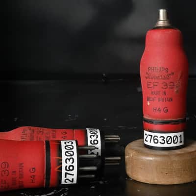 4x 1940's NOS Philips-Miniwatt EF39 Top Cap Pentode Red Coated Glass Made in Gt Britain Amplitrex Tested image 7