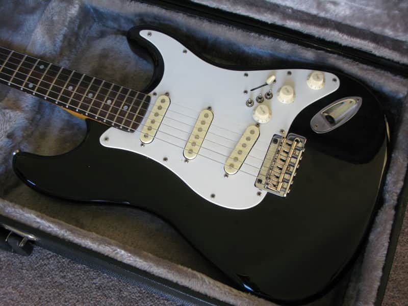 Hurricane by Morris Stratocaster from the '80s Gloss Black - JAPAN