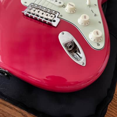 Fender Am Pro Clsc Strat RW FDKR 2025 image 4