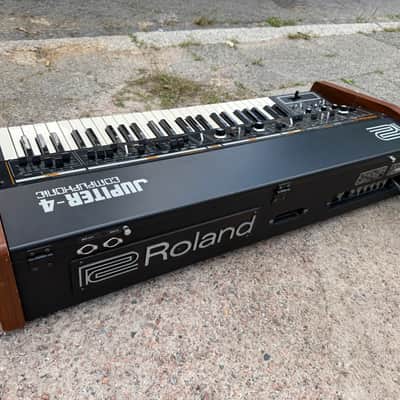 Roland Jupiter 4 in absolutely GREAT condition!! with MIDI image 11