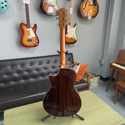 Taylor 812ce with ES1 Electronics 2003 - 2012 - Natural image 5