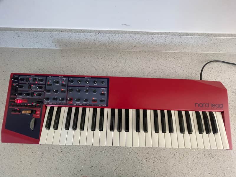 Nord Lead 49-Key 4-Voice Polyphonic Synthesizer 1995 - 1997 - Red image 1