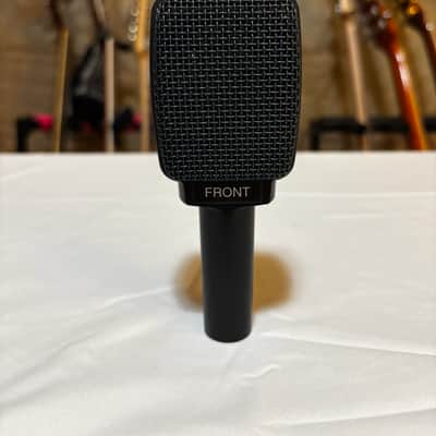 Sennheiser e906 Supercardioid Dynamic Instrument Microphone 2004 - Present Black image 1