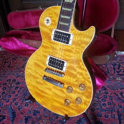 🍯 Honey Flame 2000 Gibson Les Paul Classic Plus Amber OHSC, 8.8 lbs non-chambered image 3