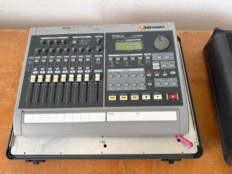 Roland VS-880VX VXpanded Digital Studio Workstation 1997 - 1998 image 1