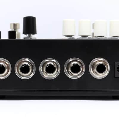 Electro-Harmonix Oceans 12 - Dual Stereo Reverb, 9.6DC-200 PSU included image 3