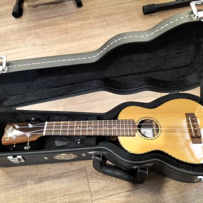 Cordoba ukulele 22S with Fishman image 7