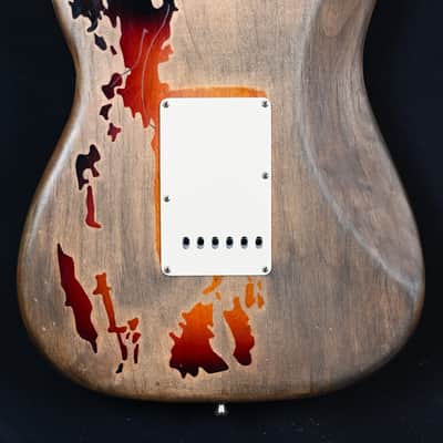 Fender Custom Shop Rory Gallagher Tribute Stratocaster from 2004 in 3-Color Sunburst with original Hardcase image 10