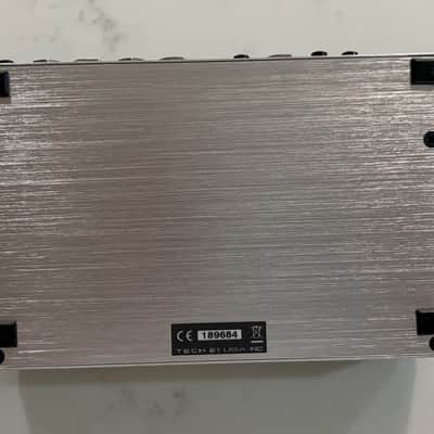 Tech 21 SansAmp XB Driver Bass Preamp 2020's - silver, Near Mint condition image 3