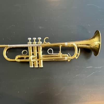 Vintage King  Symphony 20 Trumpet w/original case and cover image 3
