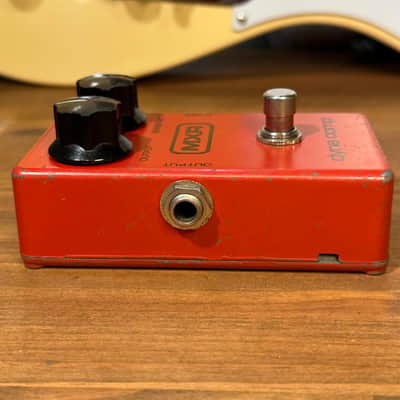 Feel the (retro) squeeze! MXR MX-102 Block Dyna Comp 1975 - 1984 - Red image 7