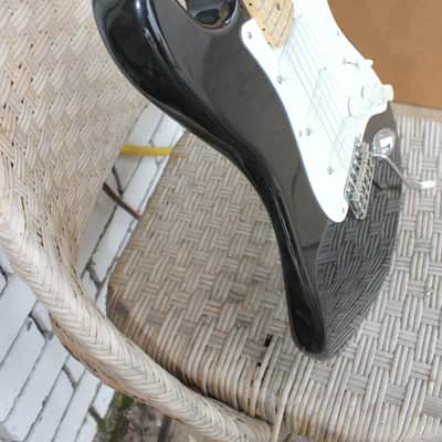 Fender Eric Clapton Stratocaster (Blackie) 1998 image 4