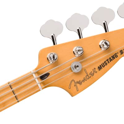 Fender Player II Mustang Bass PJ Maple FB Polar White image 5