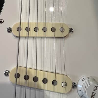 Vintage 1980’s Fender American standard Stratocaster Black Solid Body Electric Guitar 1984 image 5
