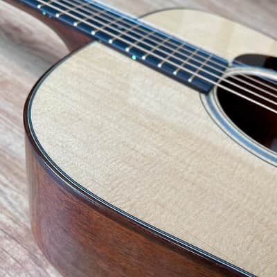 Martin D-18 Modern Deluxe 2022 Natural image 9