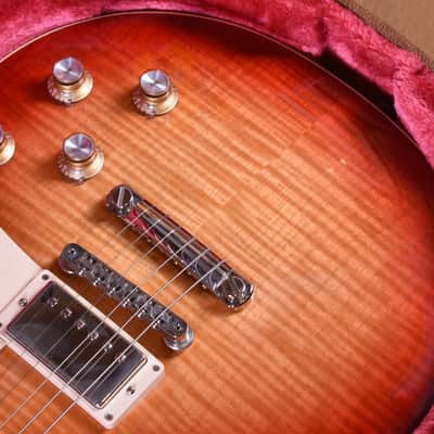 Gibson Les Paul Standard 60' AAA Figured Top Heritage Cherry Sunburst image 4