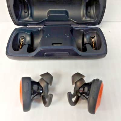 Bose SoundSport Free Earbuds image 16
