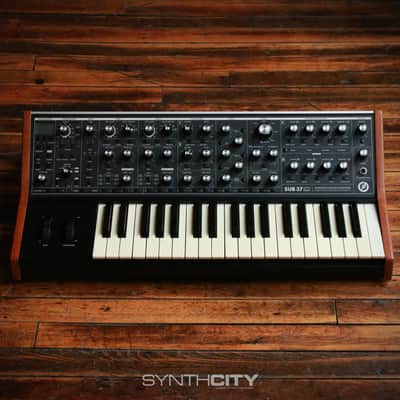 Moog Sub 37 Tribute Edition 2010s - Black