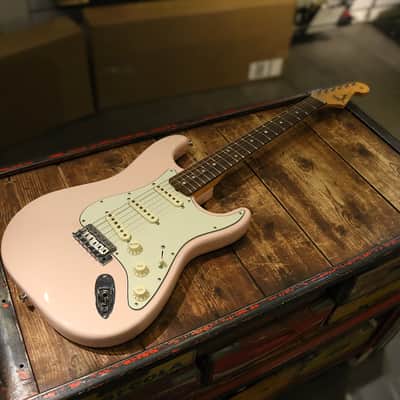 Fender American Original '60s Stratocaster with Rosewood Fretboard 2020 - 2022 - Shell Pink image 3
