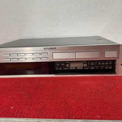 Studer A 764 fm tuner professional image 8