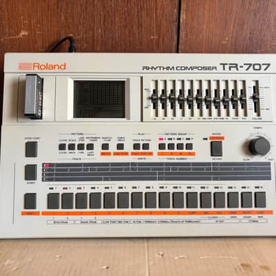 Roland TR-707 RHYTHM COMPOSER Drum Machine w/ box image 2