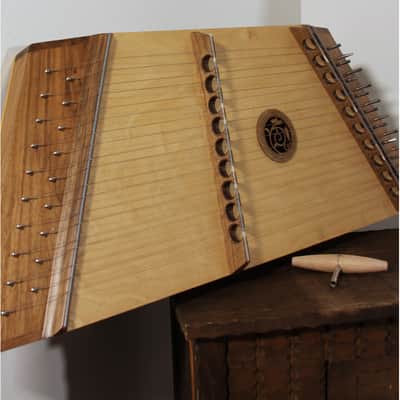 Roosebeck DH10-9W | SINGLE STRUNG 10/9 HAMMERED DULCIMER WITH HAMMERS - WALNUT. New with Full Warranty! image 6