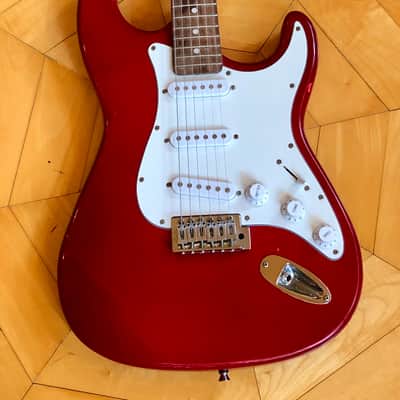 Vintage Crescent Red Sparkle Electric Guitar Stratocaster style image 3