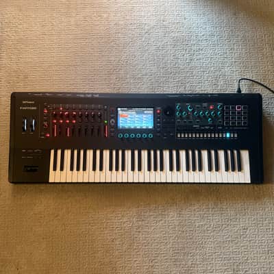Roland Fantom 6 61-Key Workstation Keyboard 2019 - Present Black image 1