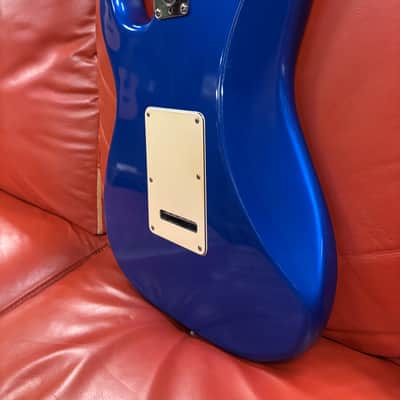 2004 50th Anniversary Fender American Series Stratocaster with Maple Fretboard Chrome Blue image 17