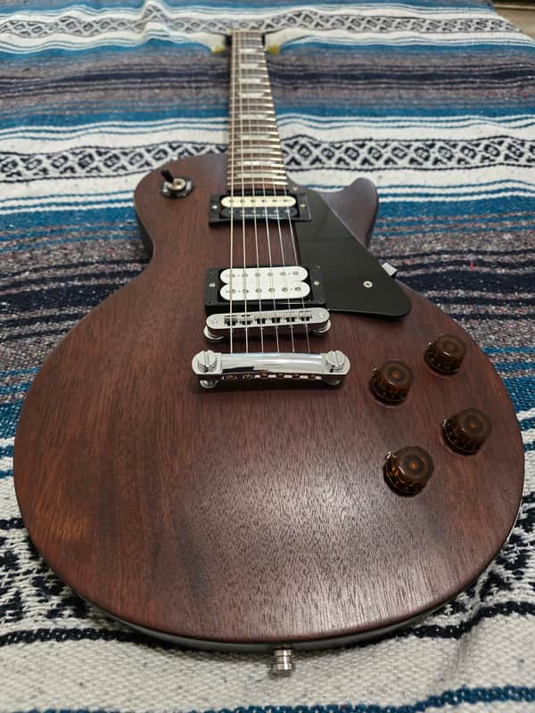 Gibson Studio