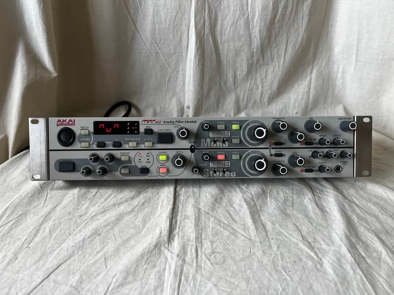 AKAI MFC42 Analog Filter Module | Reverb France