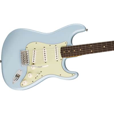 Fender Vintera II Road Worn '60s Stratocaster; Rosewood Fingerboard, Sonic Blue image 2