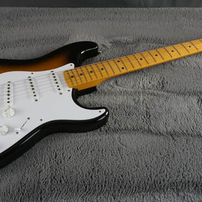 Fender Japan ST57-70TX 2004 Stratocaster 2-Tone Sunburst w/ Texas Special Pickups image 4