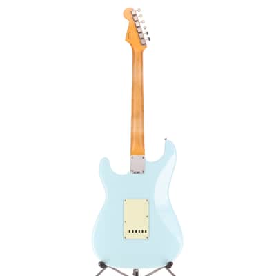 Fender Vintera® II Road Worn® '60s Stratocaster®, Rosewood Fingerboard, Sonic Blue (H7)(14821) (14821) image 6
