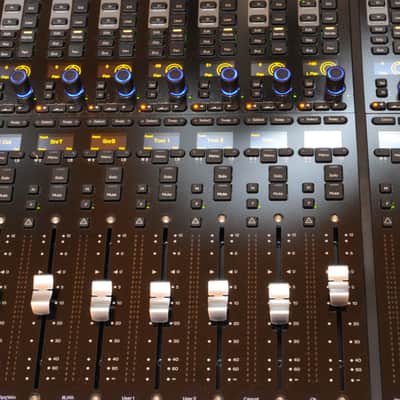 Avid S6 M40 32 channel image 7