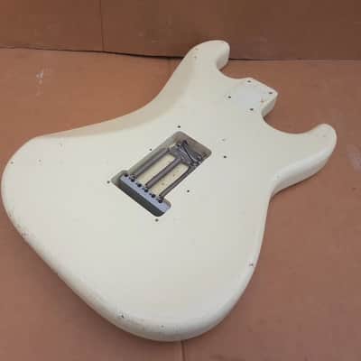 1986 FENDER STRATOCASTER BODY - LEFT HAND - RELIC image 3
