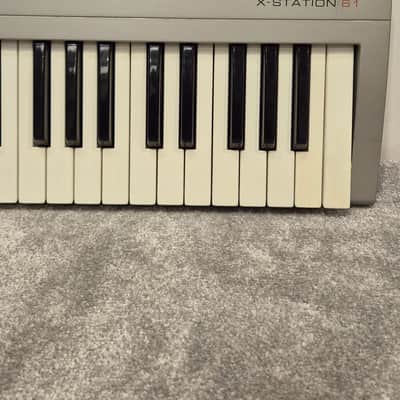 Novation X-Station 61-Key 8-Voice Synthesizer with USB Interface 2004 Silver image 7
