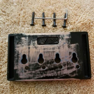 4-String Bass Bridge Black w/ Saddles Dual Load Sung-il BB104 image 3