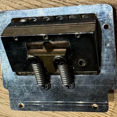 Kahler 2300 professional series Locking Guitar Tremolo bridge 80s - Chrome image 3