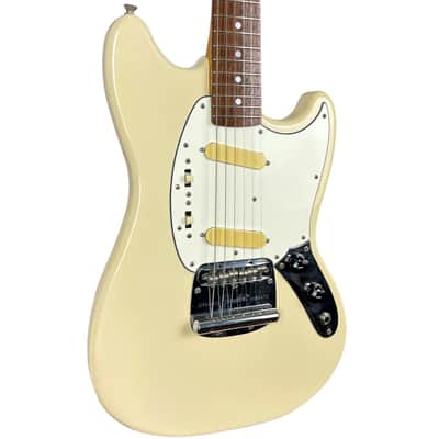 Fender Japan 66 Reissue Mustang 1997-2000 - Vintage White image 2