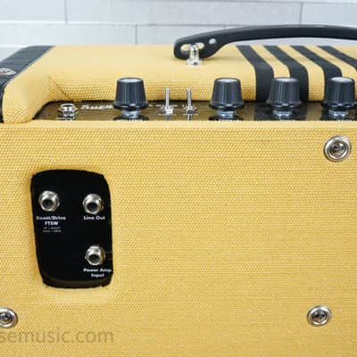 Supro 1822R Delta King 12 15-Watt 1x12" Guitar Combo 2021 - Present Tweed / Black Stripes image 11