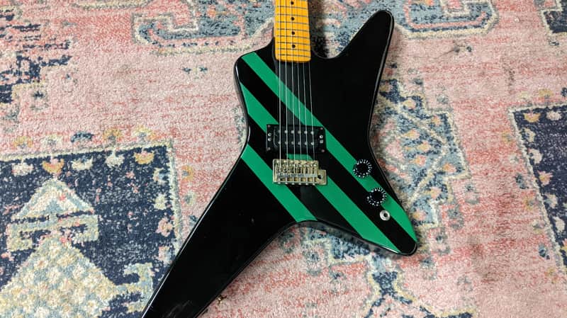 Kramer Voyager 1981 w/ Pre-Lawsuit Headstock and Original Hardshell Case image 1