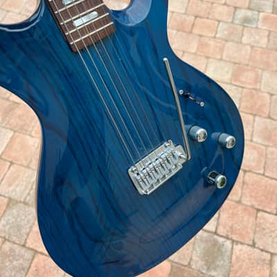 Line 6 Variax 700 - Transparent Blue finish on a carved ash body image 4