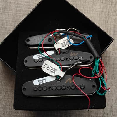 DiMarzio Strat Pickup Set (DP420, DP419, DP409) - Pro Hum-Canceling Tones image 2