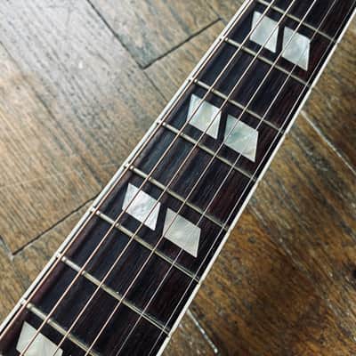 Gibson hummingbird 2003 - Burst image 4