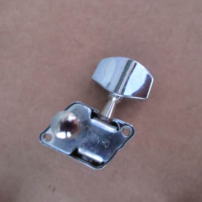 Vintage Jinho 3X3 Metal Guitar Tuners with Bushings Ferrels image 5