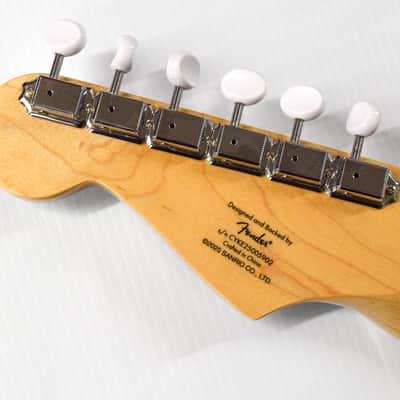 Squier Hello Kitty Stratocaster - White image 11