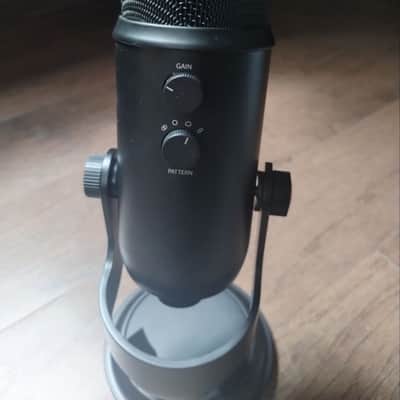 Blue Yeti Multipattern USB Microphone 2010s - Blackout image 2