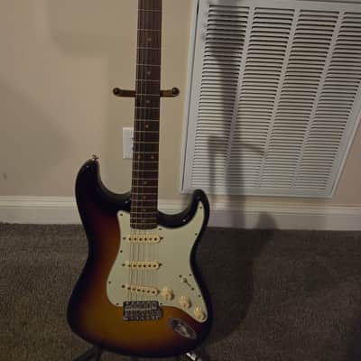 Fender American Vintage II '61 Stratocaster 2022 - Present - 3-Color Sunburst image 1