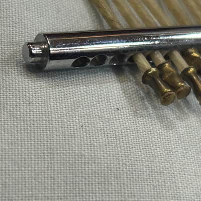 Ludwig Super Sensitive 10 Strand Gut Snares (TDG-U-296) 30's?? - chrome image 9